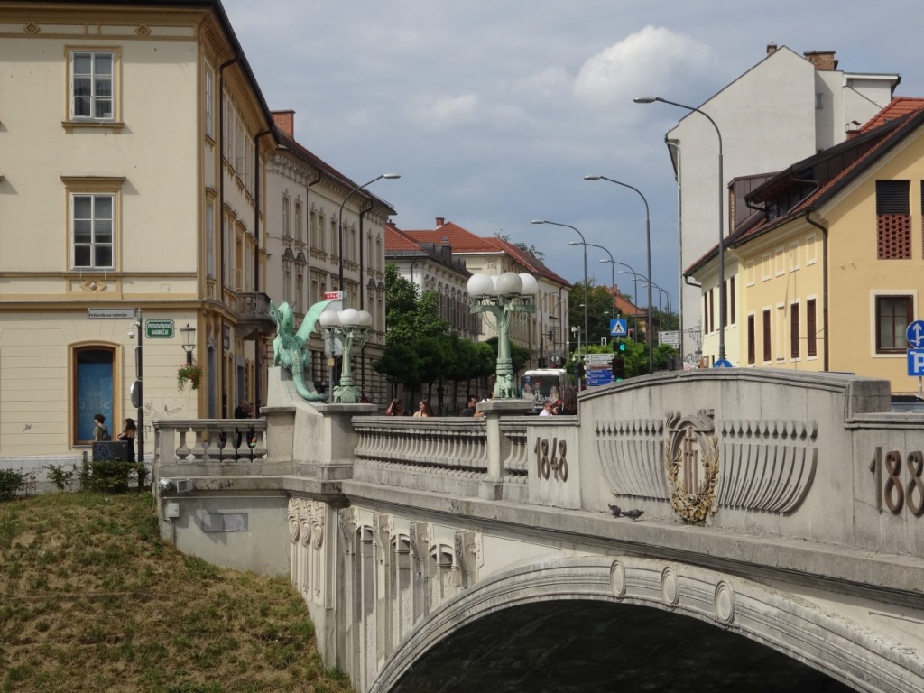 1-7スロベニア　リュブリャナ　龍の橋